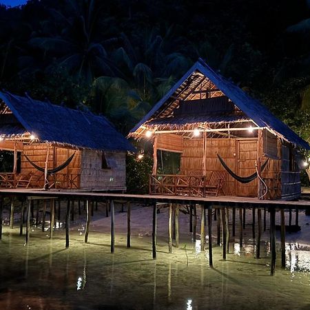 Hotel Nyande Raja Ampat Pulau Mansuar Esterno foto