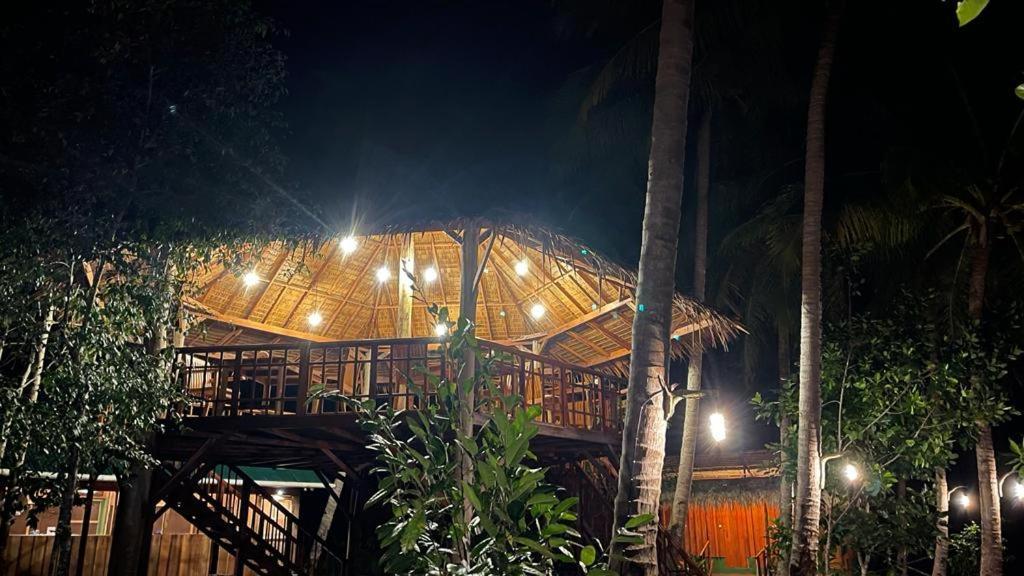 Hotel Nyande Raja Ampat Pulau Mansuar Esterno foto