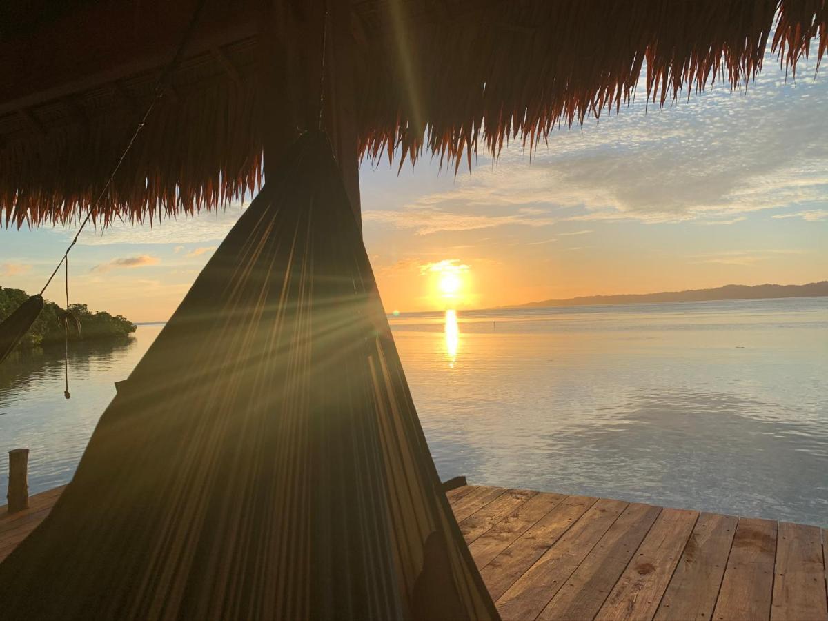 Hotel Nyande Raja Ampat Pulau Mansuar Esterno foto