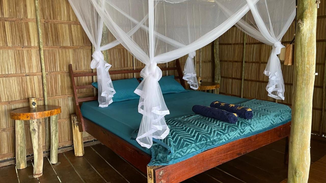 Hotel Nyande Raja Ampat Pulau Mansuar Esterno foto